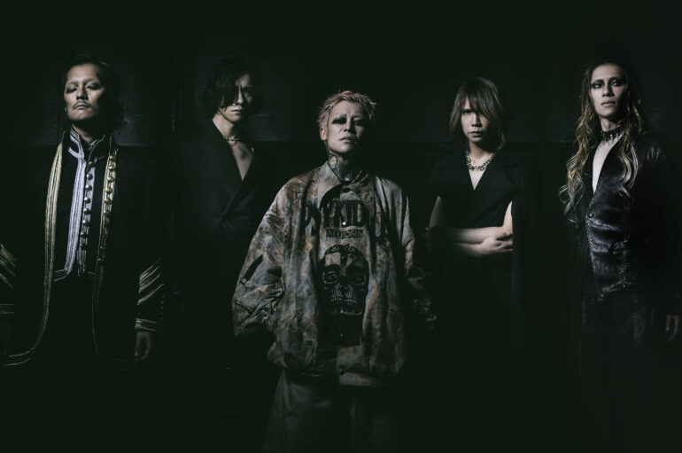 DIR EN GREY: Две стороны монеты